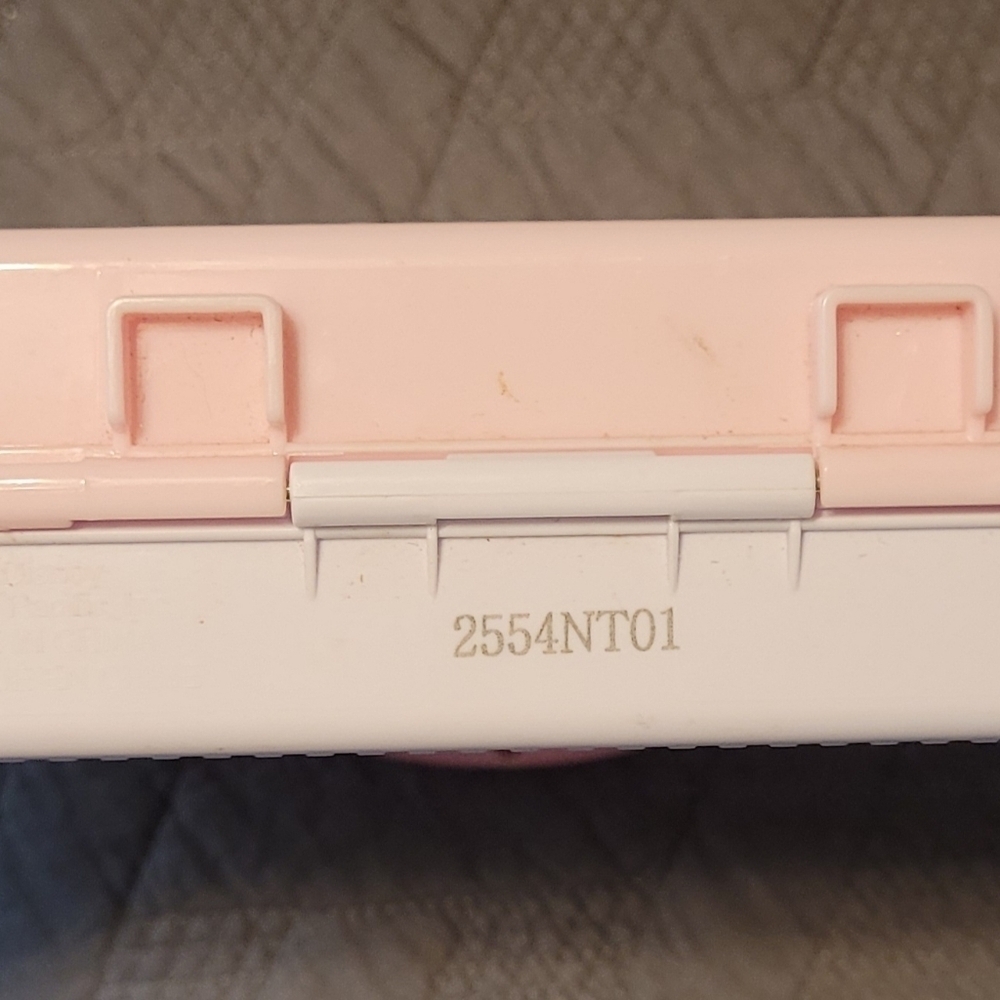 Disney Princess Plastic Carry Case - Picture 4 of 4